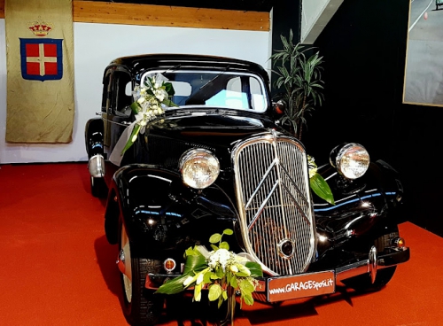 Foto Garage Sposi noleggio auto d'epoca per matrimoni e cerimonie a Udine Pordenone Gorizia Trieste