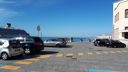 Foto Hertz Autonoleggio - Trieste Harbour - New Ferry Terminal HLE