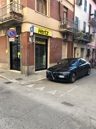 Foto Hertz Car Rental - San Benedetto Del Tronto - Via Calatafimi 69 A
