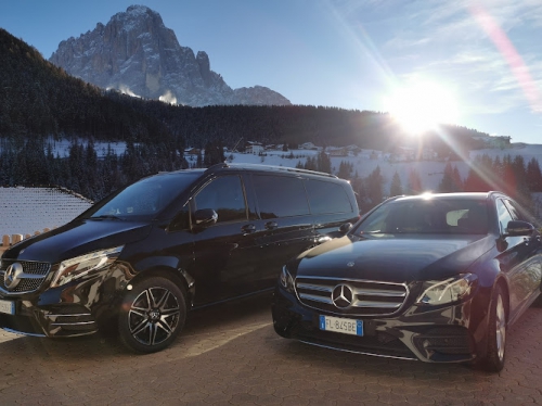 Foto Autonoleggio Taxi Comploi Johann - Taxi Selva di Val Gardena