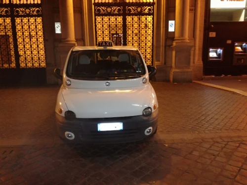Foto TAXI 3811 Roma Italia