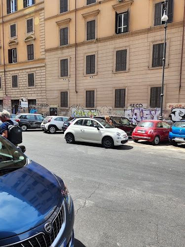 Foto Autonoleggio Rent4U - Stazione Termini