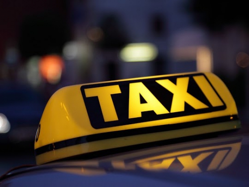 Foto Taxi Firenze - NCC Firenze Rocco Viaggi - Servizio Taxi Firenze - Autonoleggio Firenze