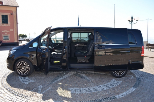 Foto Marcone Noleggio bus e auto con autista