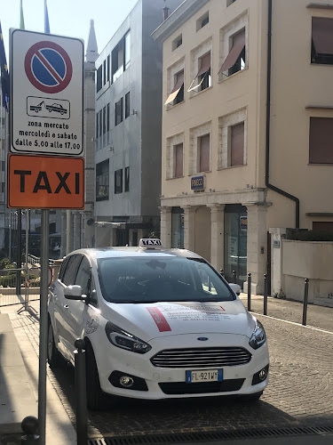 Foto Taxi - Radio Taxi Pordenone