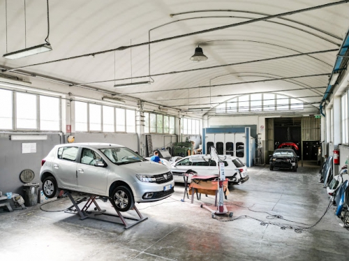 Foto Aldeghi Auto | Carrozzeria Vendita e noleggio Foto Aldeghi Auto | Carrozzeria Vendita e noleggio