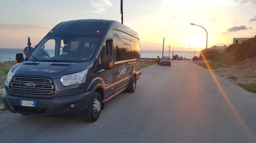 Foto Noleggio Pullman e Minibus a Palermo: Di Fulgo S.R.L. Autonoleggi