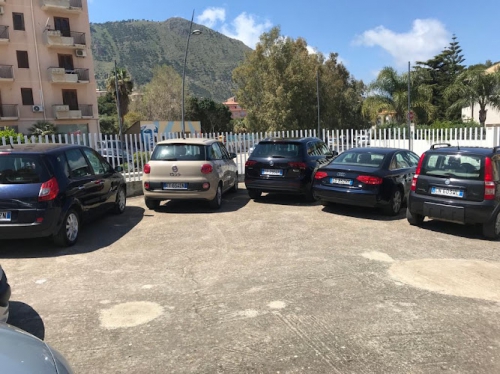Foto R.B. Auto - Vendita e Noleggio