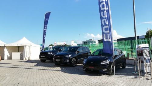 Foto Strappato AutoCarrozzeria Multiservice Ancona -Strappato Autonoleggio Ancona