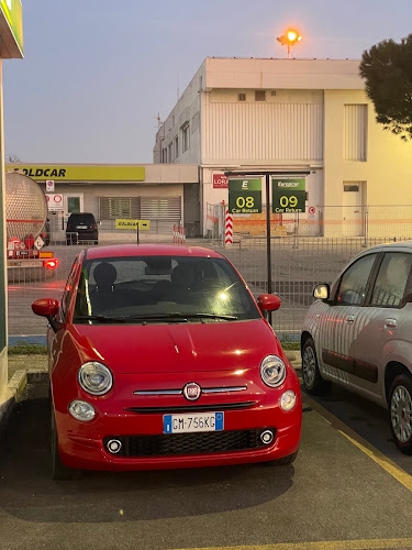 Foto Europcar Bari Aeroporto