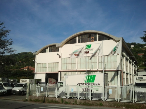 Foto Petit Forestier Genova - Noleggio veicoli refrigerati