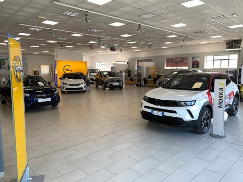 Foto PaciAutoquattro - Concessionaria Opel, Ford e Auto Usate a L'Aquila