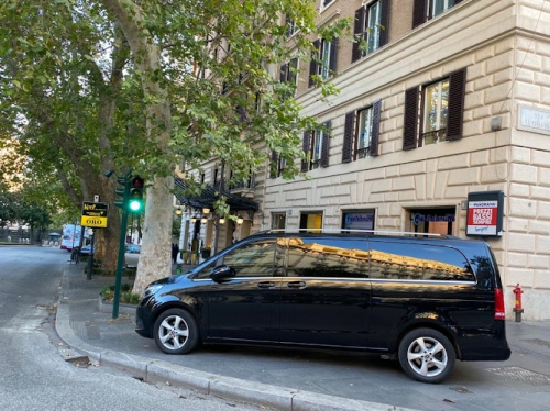 Foto Luxury Limousine sas Noleggio auto con conducente Roma