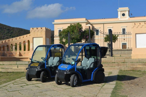 Foto Asinara Rent Car - noleggio auto elettriche Foto Asinara Rent Car - noleggio auto elettriche