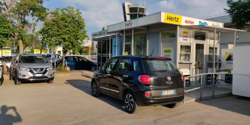 Foto Firefly Bari Aeroporto - Viale Enzo Ferrari snc