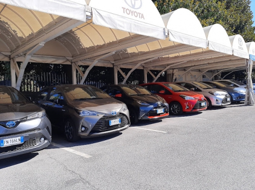 Foto Auto Royal Company - Toyota