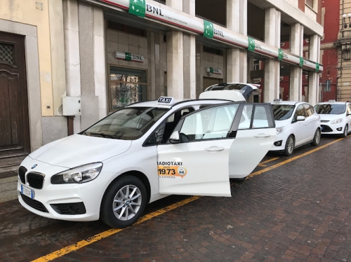 Foto Parcheggio Taxi di Piazza della Libertà