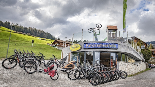 Foto Rentasport Gitschberg Skiverleih - E-Bikeverleih - E-Bike Tours - Depot - Service - Meransen