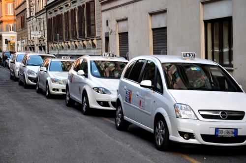 Foto Taxi Exstrime a Reggio Calabria - Servizio Taxi Transfer Reggio Calabria