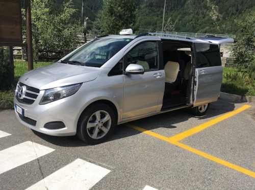 Foto TAXI COURMAYEUR LEO Foto TAXI COURMAYEUR LEO