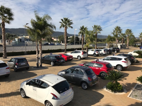Foto Pagnelli Auto - Rent...Vendita & noleggio..