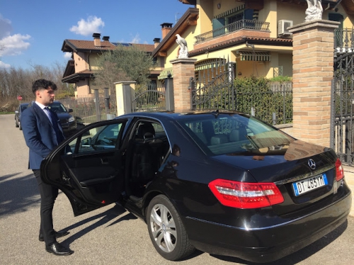 Foto ROS Black-Taxi ? taxi Busto Arsizio