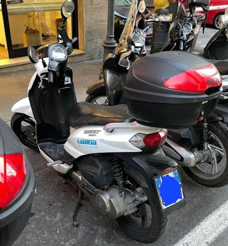 Foto EPS - Cooltra Partner Sorrento - Noleggio Scooter