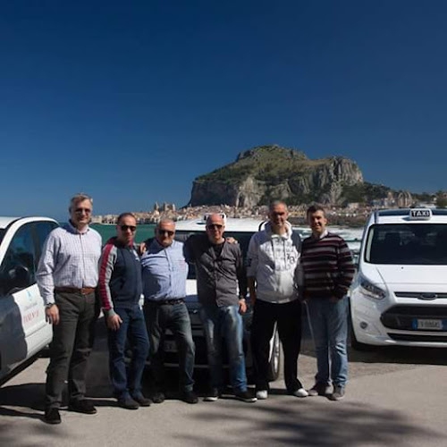 Foto Taxis services cefalù