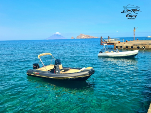 Foto Noleggio barche e gommoni - Enjoy Panarea